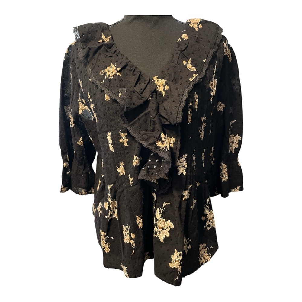 Ultra Pink Women’s Floral Ruffle Blouse – Size Medium – NWT